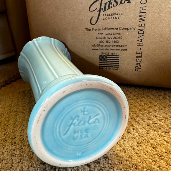 Fiestaware 7” Sky Vase Feista - Picture 4 of 4